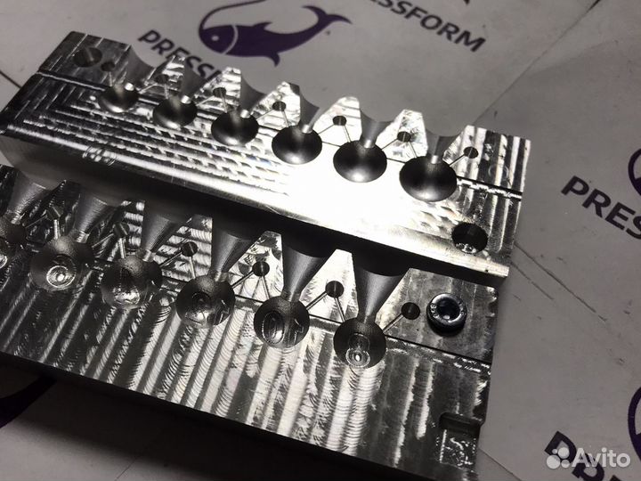 Форма чпу для литья грузил (Чебурашки разб. 8-18)