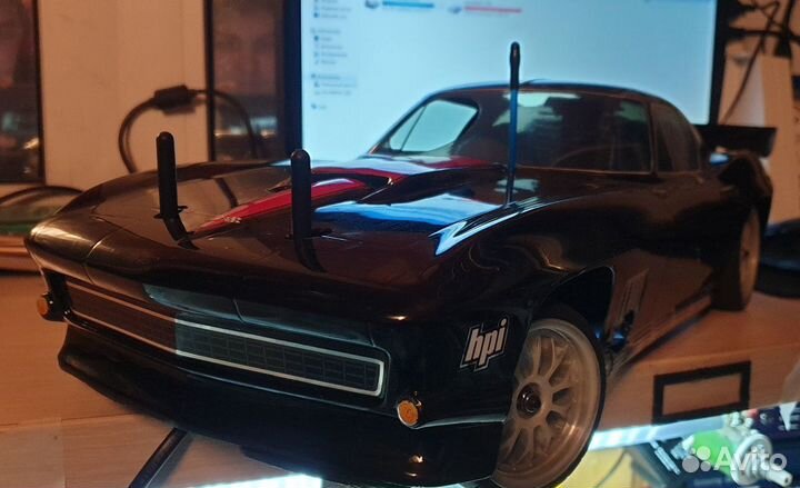 Радиоуправляемая модель traxxas Nitro 4-Tec 3.3