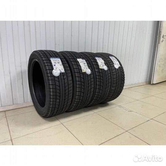 Triangle TR777 215/65 R16