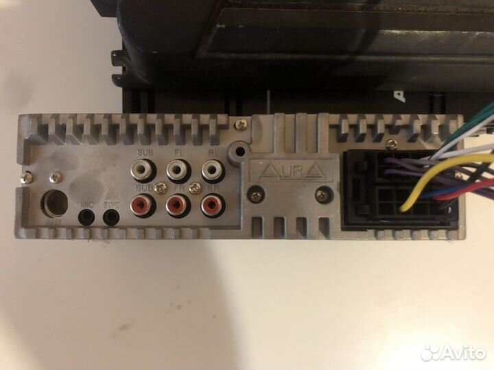 Магнитола aura