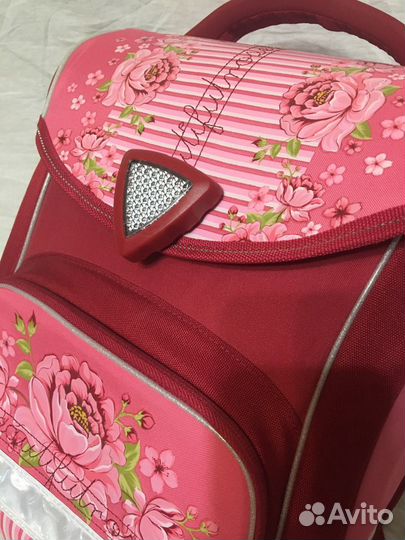 Портфель школьный для девочки