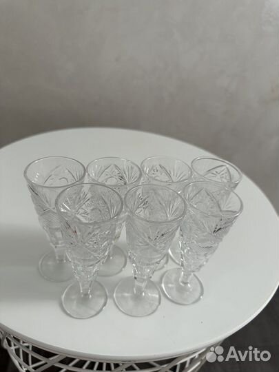 Хрустальные бокалы, рюмки, фужеры