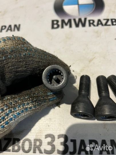 Болт секретка Code 31 Bmw E46 седан М54В30 2004