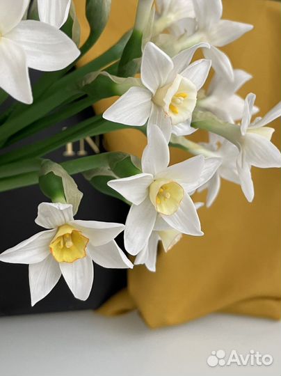 Нарцисс ручной работы подарок цветы