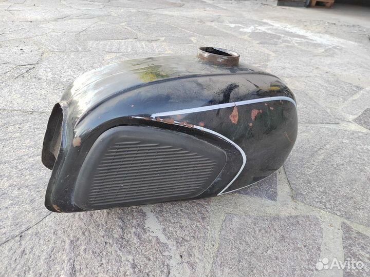 Бензобак от мотоцикла Днепр 12