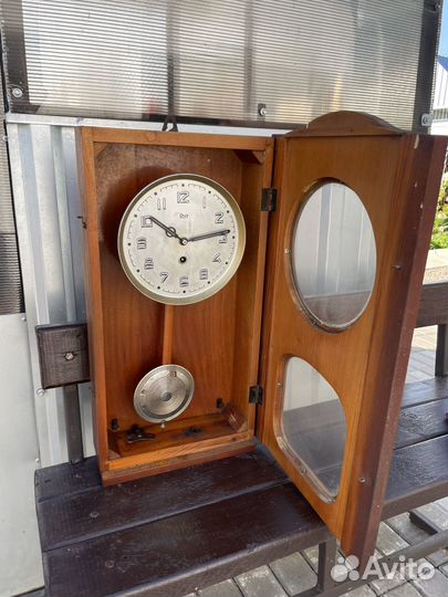 Часы настенные с маятником СССР