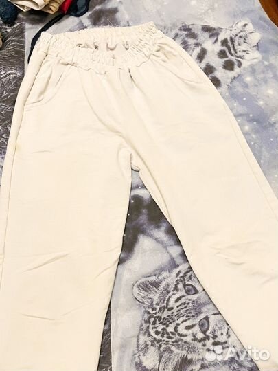 Отдаю вещи на девочку 13-15 лет