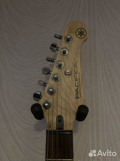 Электро гитара yamaha pacifica 112j red