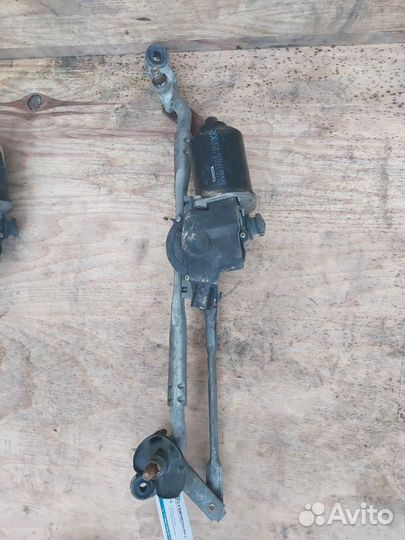 Трапеция стеклоочистителя Toyota Prius 2 NHW20