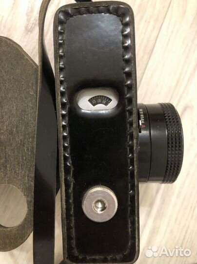 Плёночный фотоаппарат 