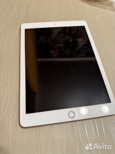 iPad 6 32 gb wi-fi