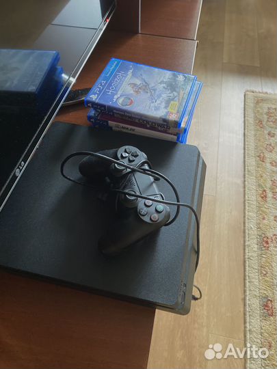 Sony playstation 4 с джойстиком