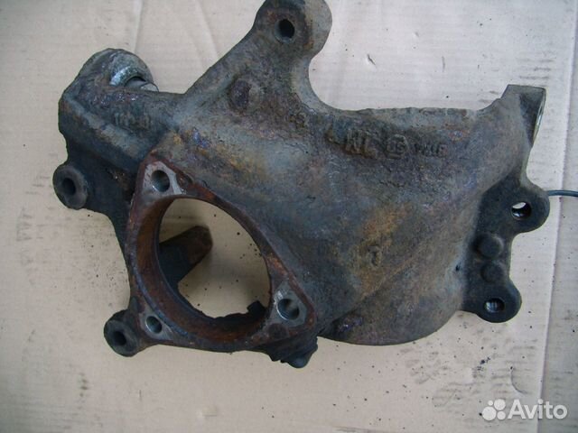 Opel Insignia задняя цапфа