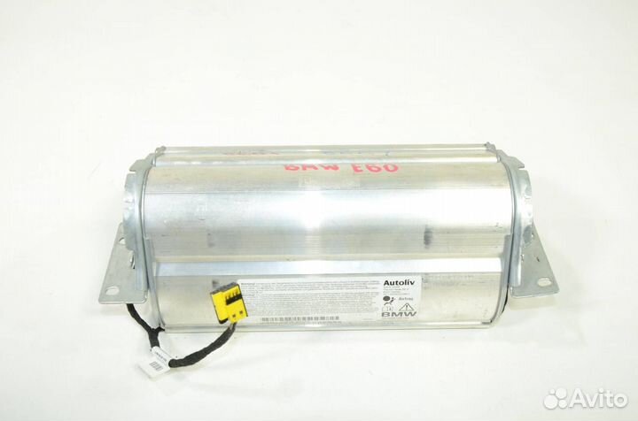 Подушка безопасности в торпеду пассажирская Bmw