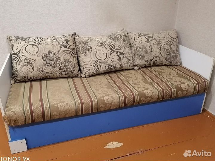 Детский диван