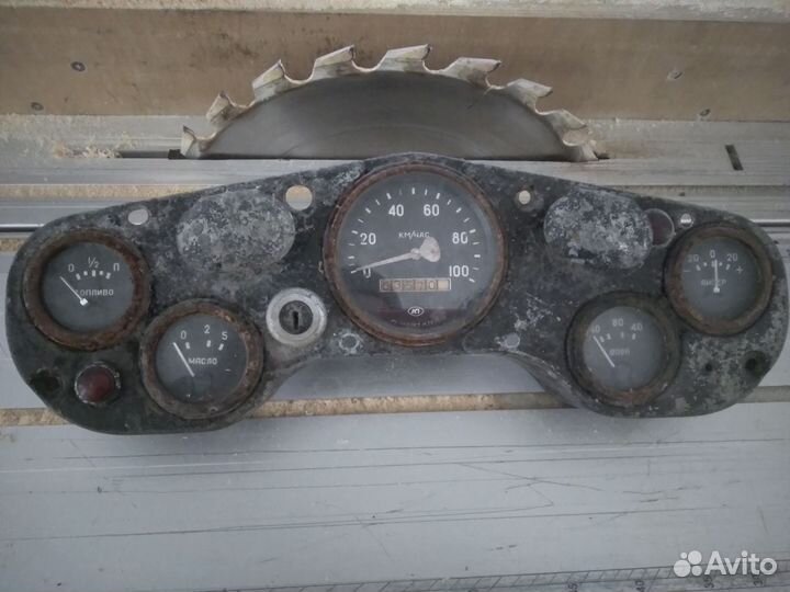 Комбиная приборов газ-69