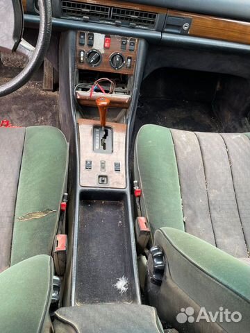 Центральная консоль Mercedes W126