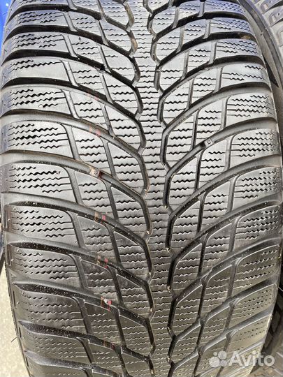 Bridgestone Blizzak LM-32C 225/50 R17