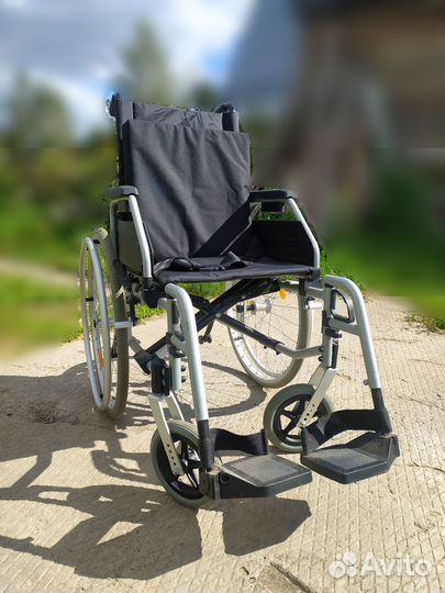 Механическая инвалидная коляска base 195