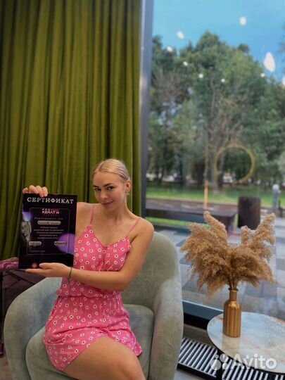 Модель на кератин и ботокс волос