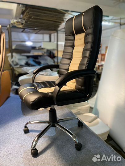 Компьютерное кресло