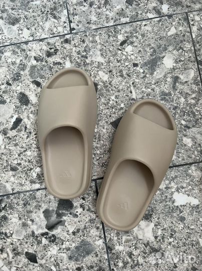 Yeezy slide (оригинал)