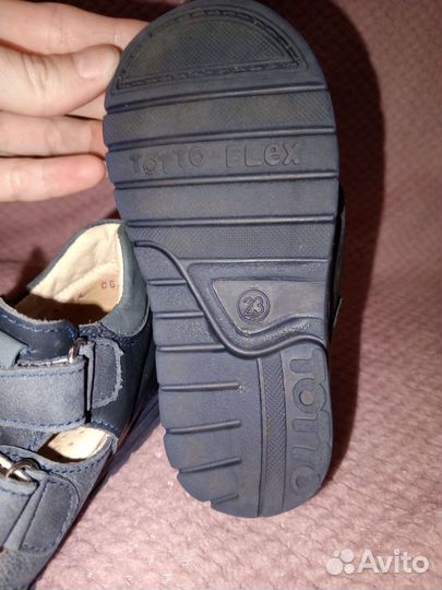 Сандалии Totto