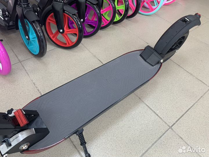 Электросамокат E-scooter