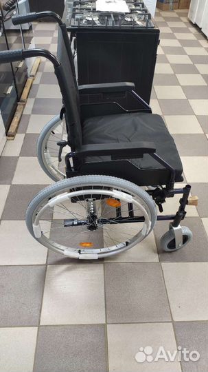 Инвалидная коляска новая