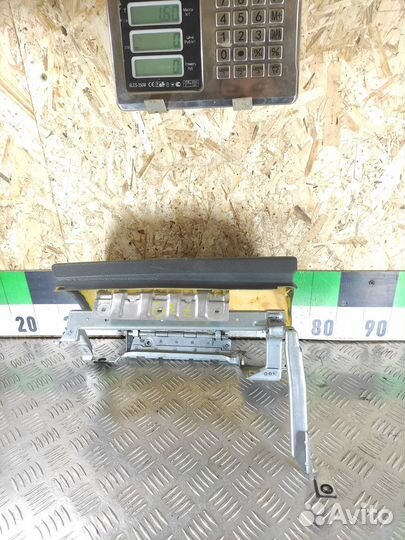 Накладка подушки торпедо