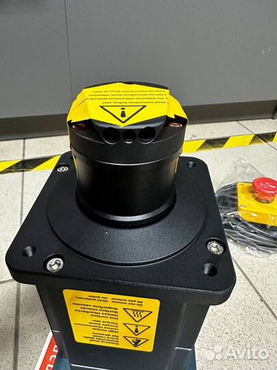 Simucube 2 Pro база рулевая (Direct Drive)