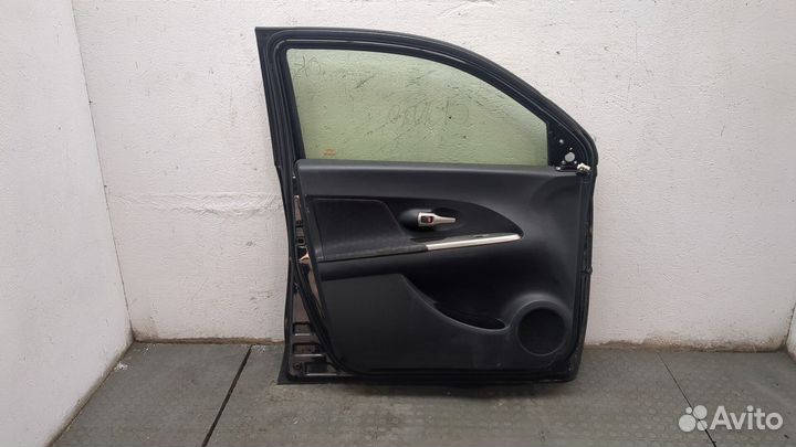 Дверь левая передняя Toyota Urban Cruiser