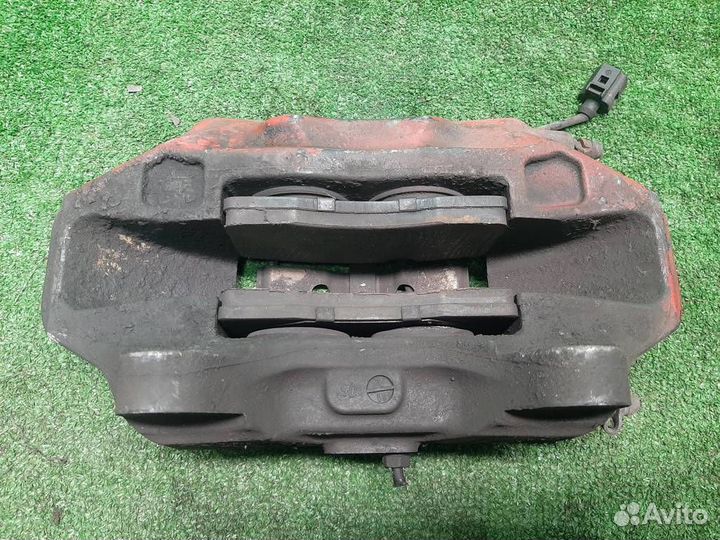 Суппорт тормозной передний левый volkswagen Touar