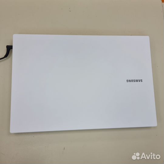 Ноутбук Samsung Gold7505/16/240/UHD (Ленина 23)