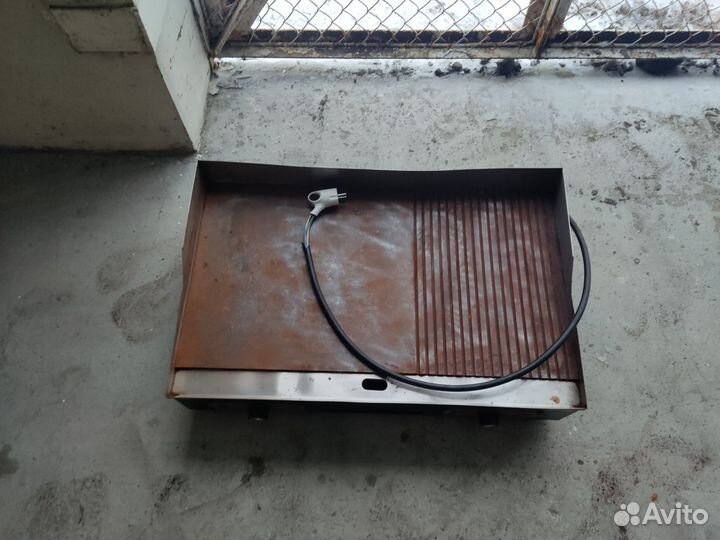 Жарочная поверхность Electric Griddle