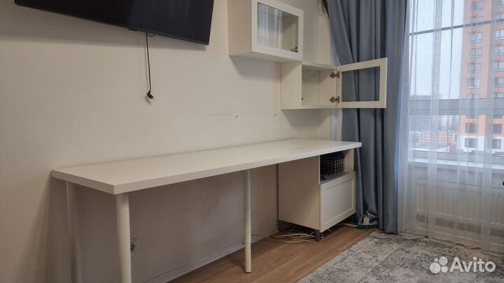 IKEA комплект мебели (стол, тумба, полки)