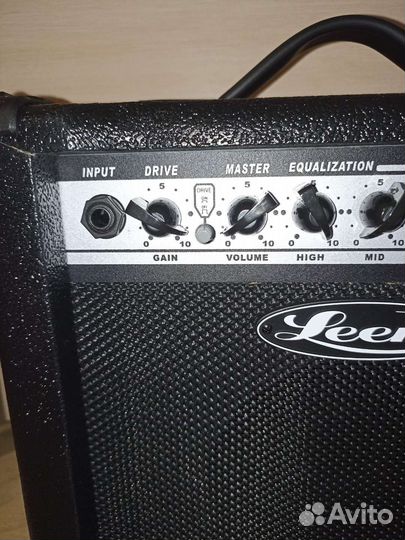 Гитарный комбоусилитель 15 ватт