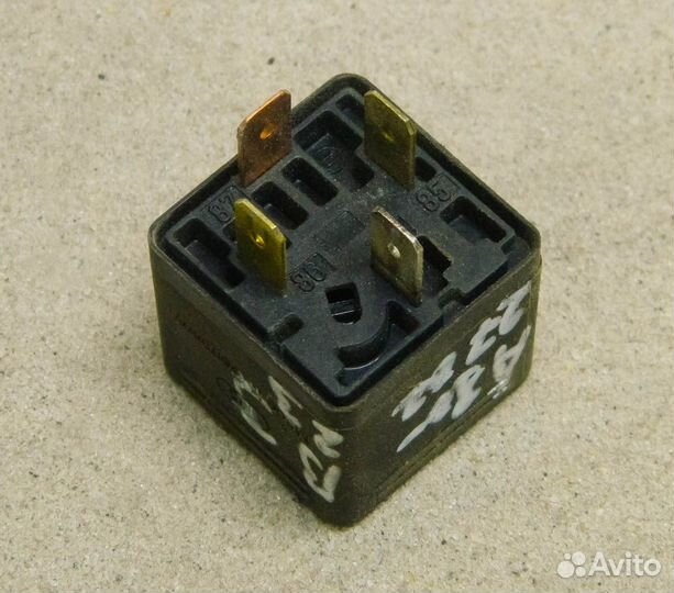 Реле 431951253H Audi 80 B3