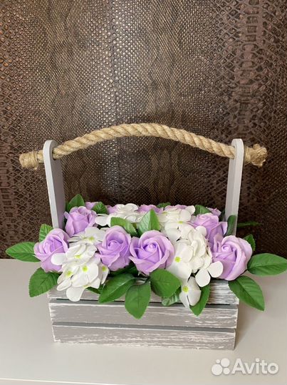 Красивая композиция из мыльных цветов