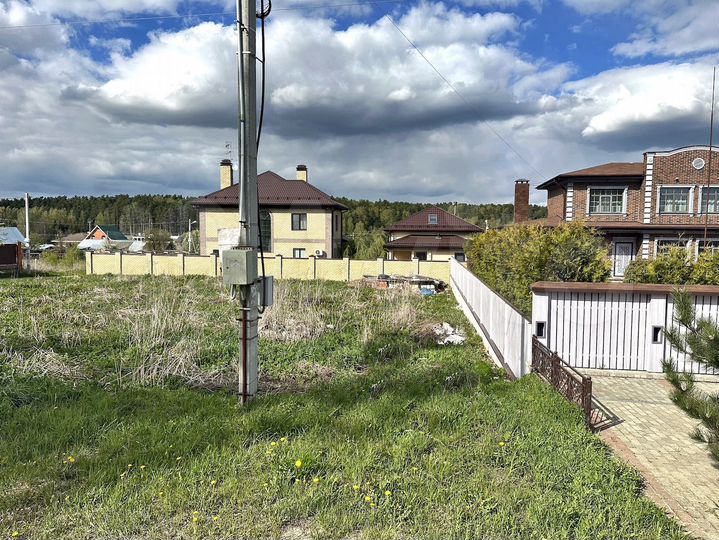 Участок 8 сот. (ИЖС)