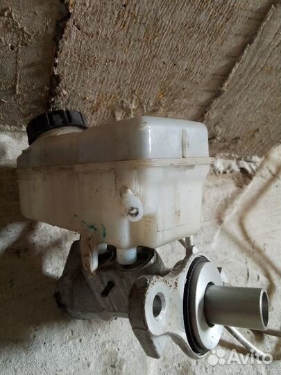 Главный тормозной цилиндр LADA X-Ray