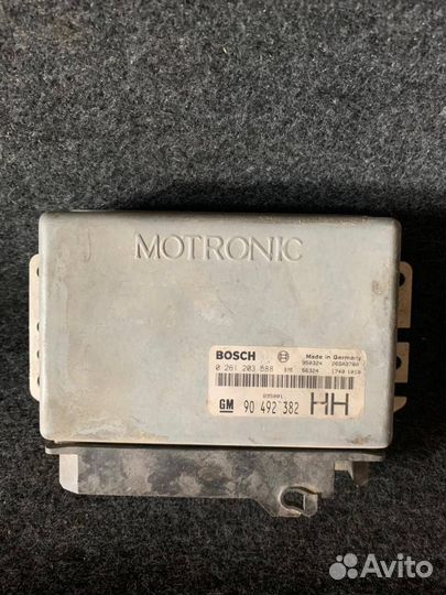 Блок управления двигателем Opel Omega