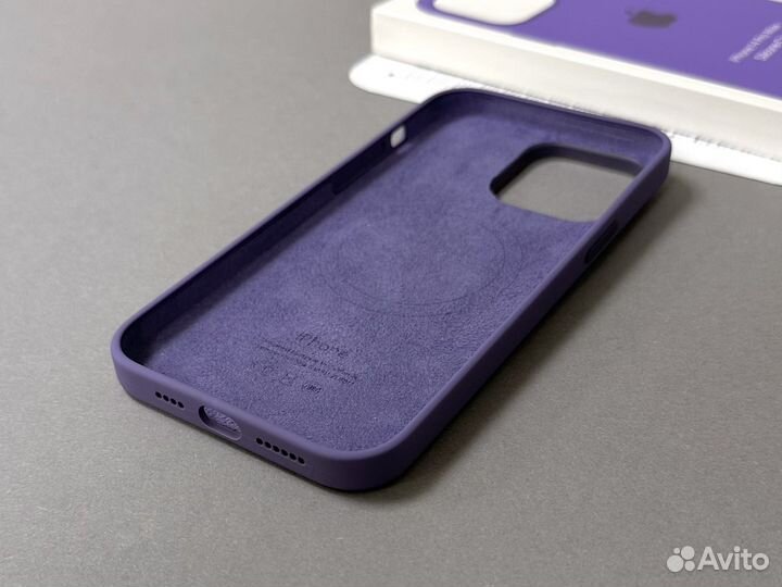 Чехол на iPhone 14 Pro Max Silicone Case