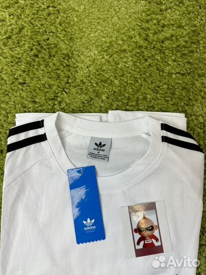 Футболка adidas