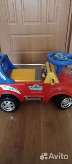 Детская машинка каталка