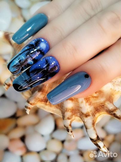 Маникюр с покрытием гель-лаком