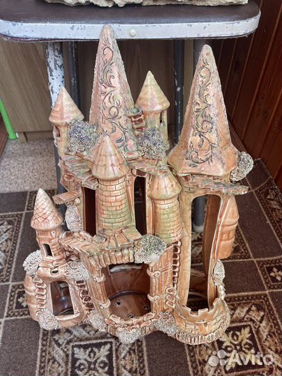 Замок для аквариума