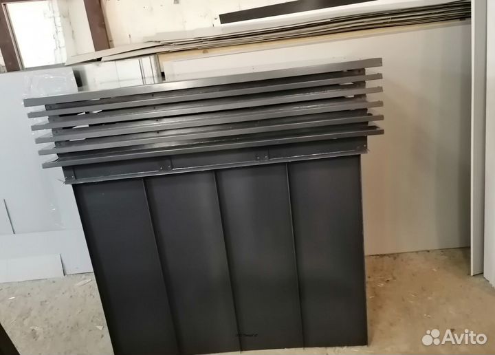 Кожух с рёбрами жёсткости на трубу