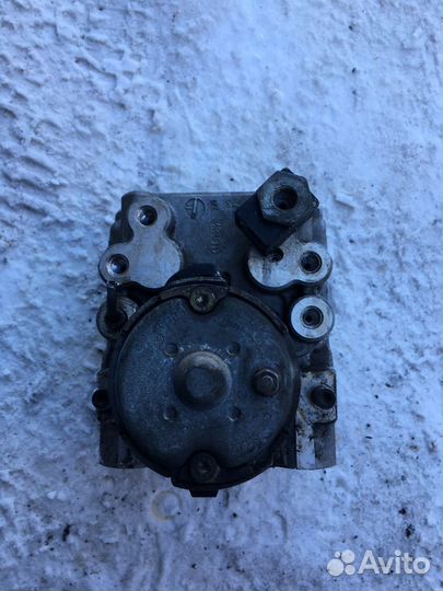 Насос гур Мерседес W210