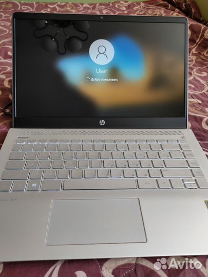 HP 8Gb,ssd256,4415u